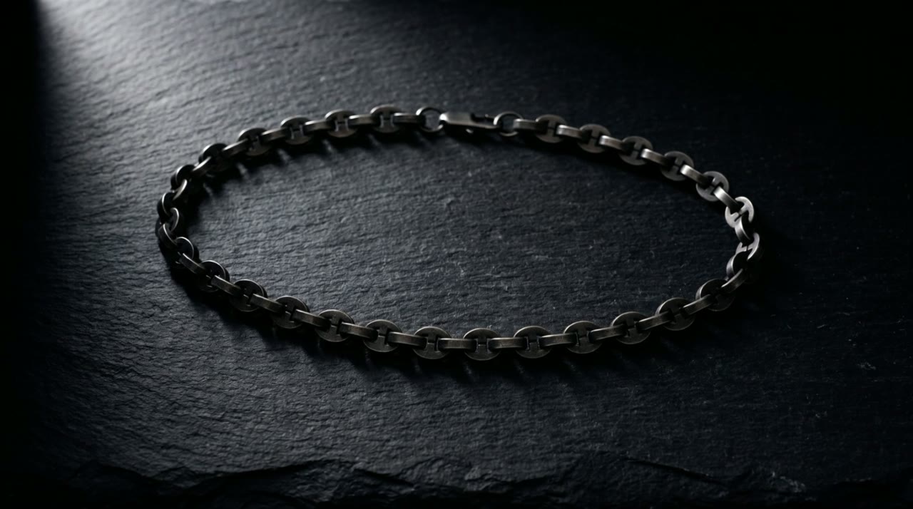 Nile Bean Chain on slate