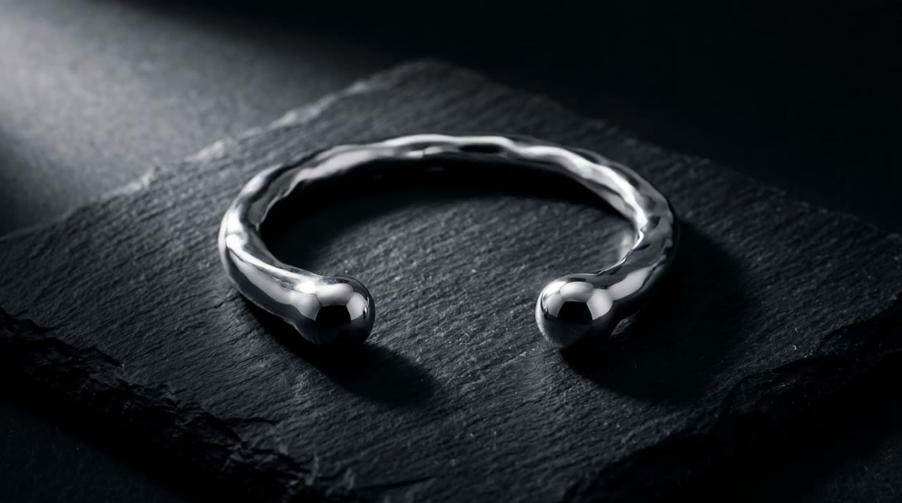 Nile Molten Cuff on slate