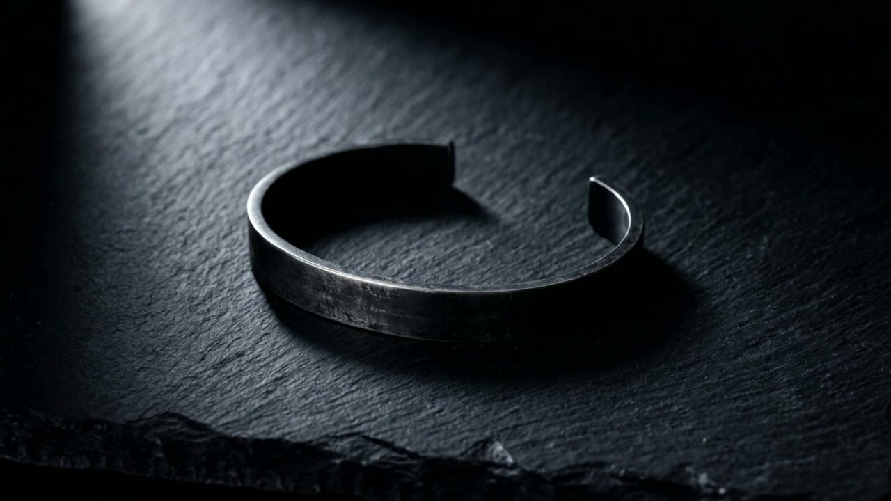 Obelisk Band Cuff film
