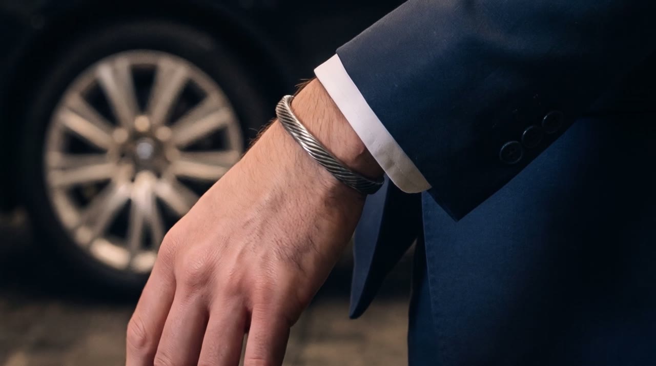 Regent Cable Cuff worn in the scene