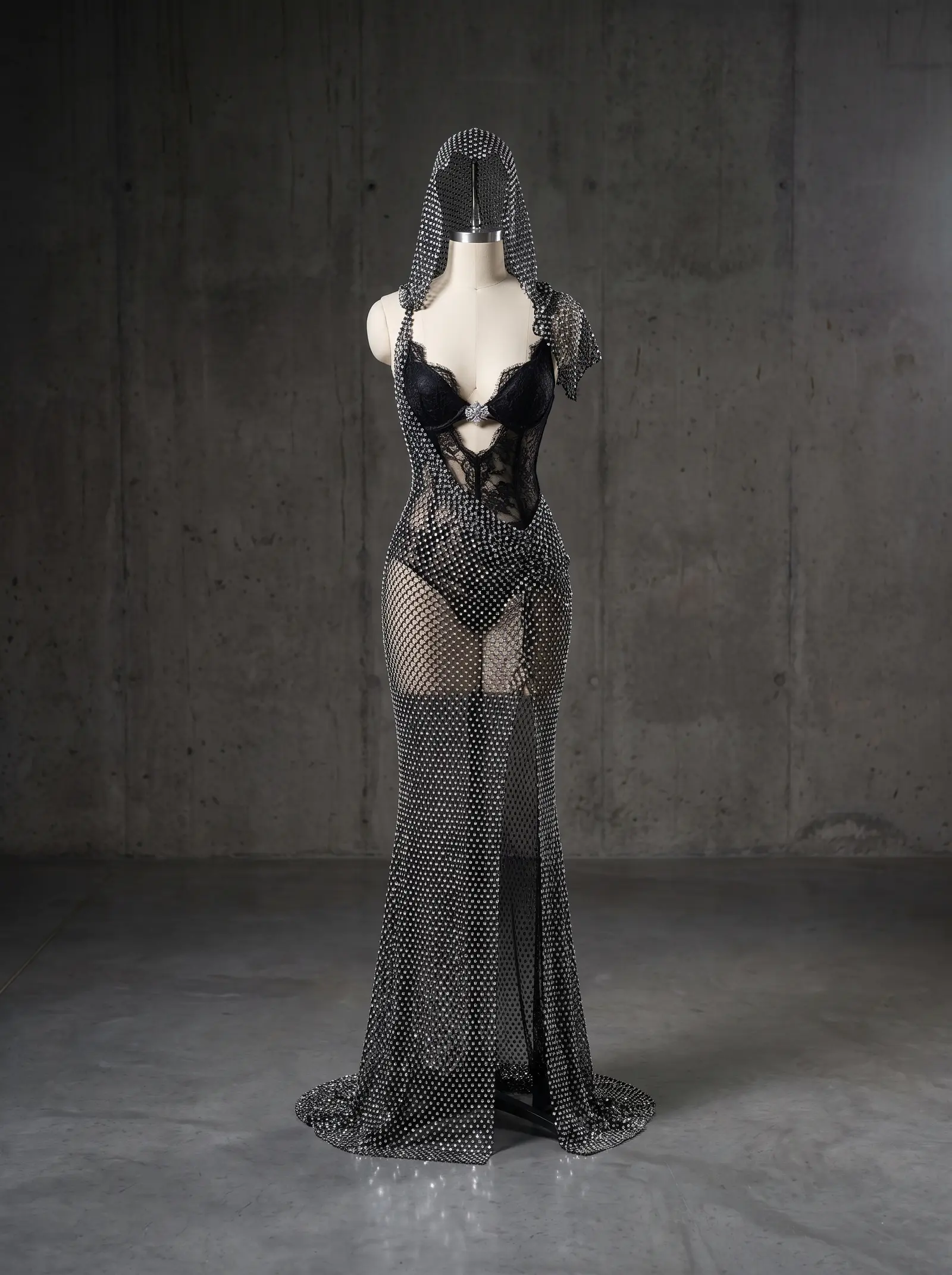 Black and silver Enigma gown, mannequin